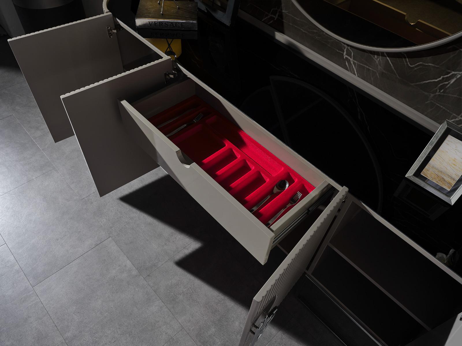 Aura – Esszimmer 4