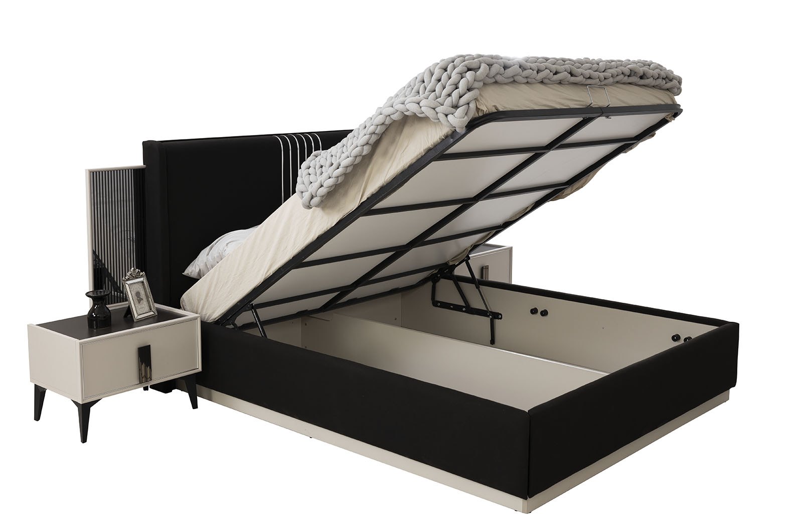 FALCON – Schlafzimmer 3